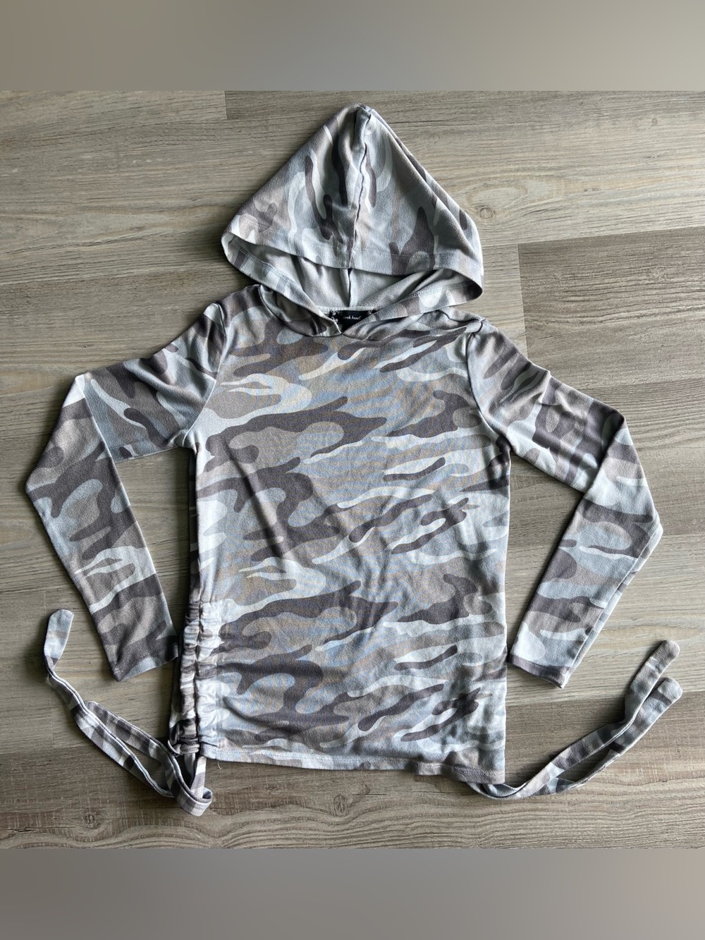 Derek Heart Gray Camo Tie Side Ruched Hoodie Size S